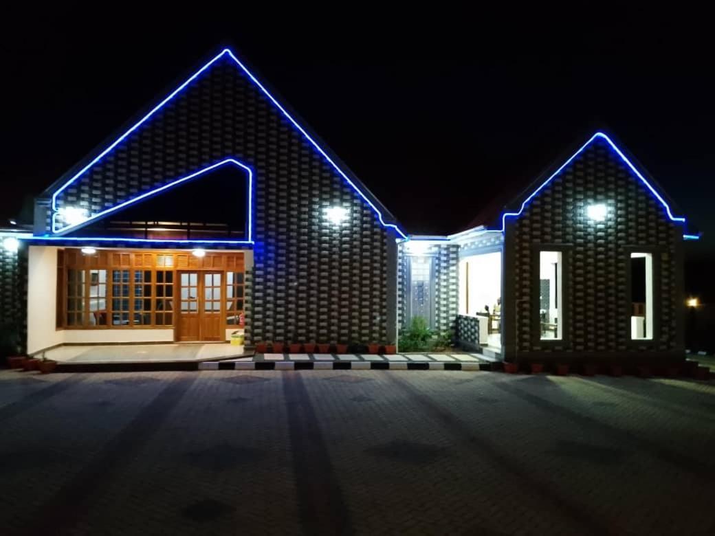 Space Lodge And Tours Muleba المظهر الخارجي الصورة